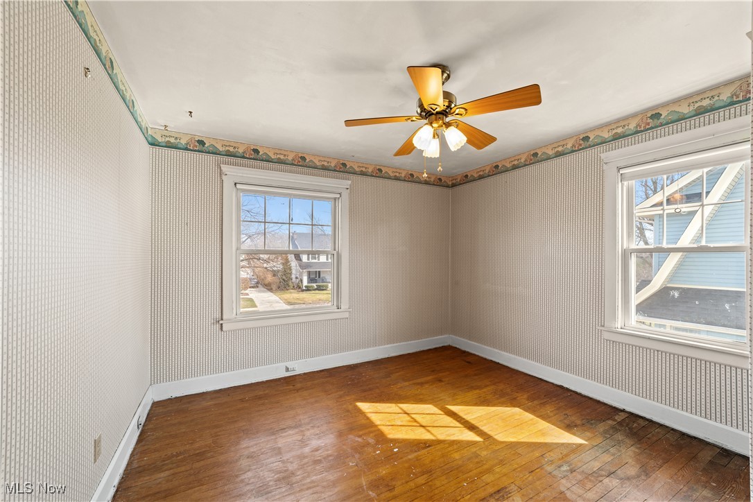 2190 Niagara Drive Lakewood OH 44107