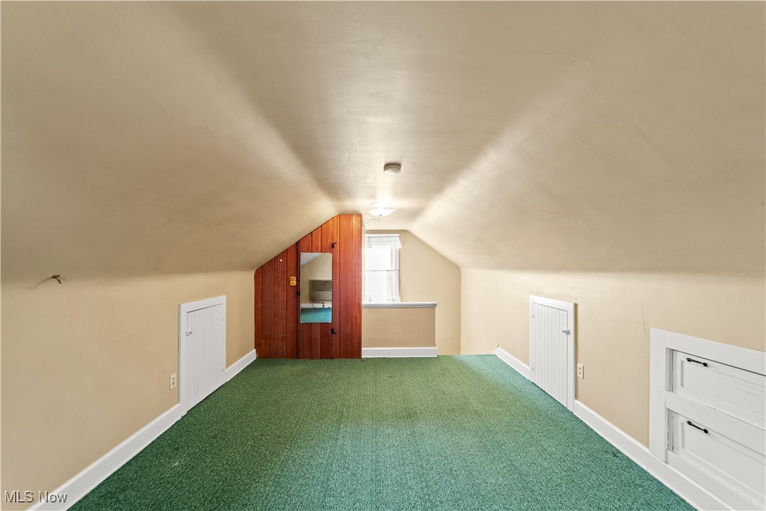 2190 Niagara Drive Lakewood OH 44107