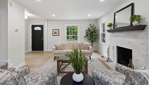 2448 Charney Road University Heights OH 44118