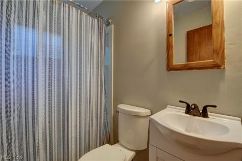 935 Washington Street Wooster OH 44691