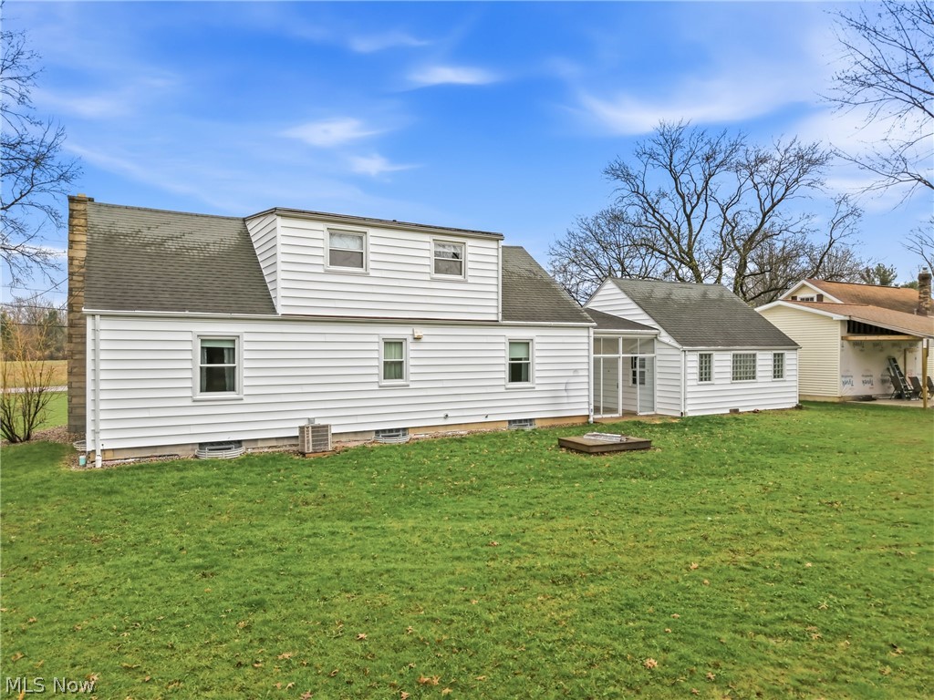 712 Champion Avenue E Warren OH 44483