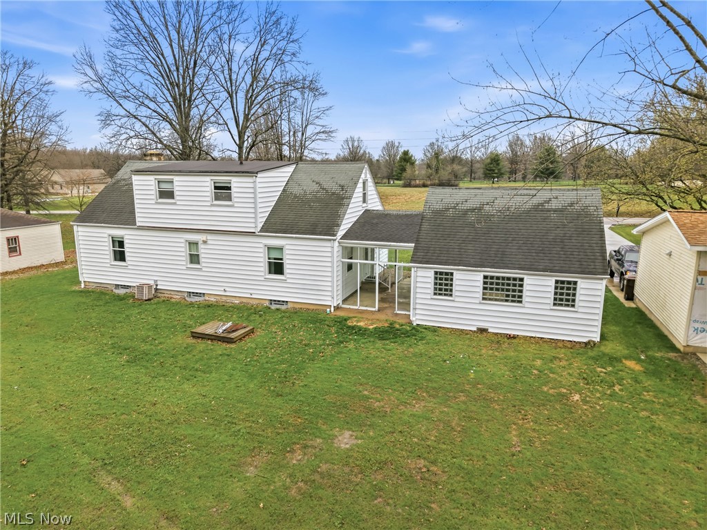 712 Champion Avenue E Warren OH 44483