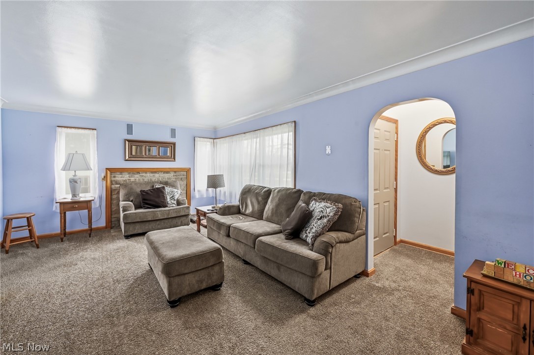 712 Champion Avenue E Warren OH 44483