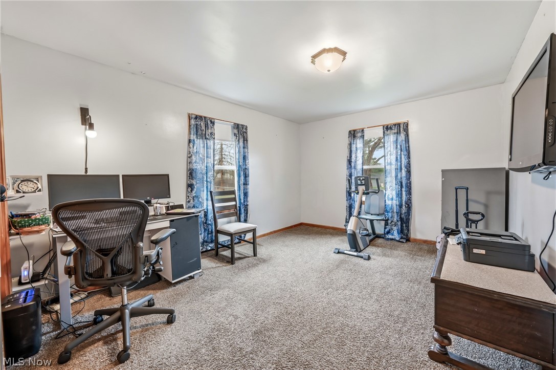 712 Champion Avenue E Warren OH 44483