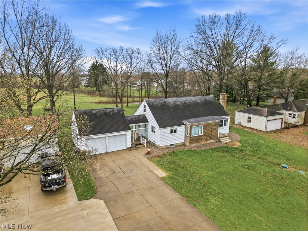 712 Champion Avenue E Warren OH 44483