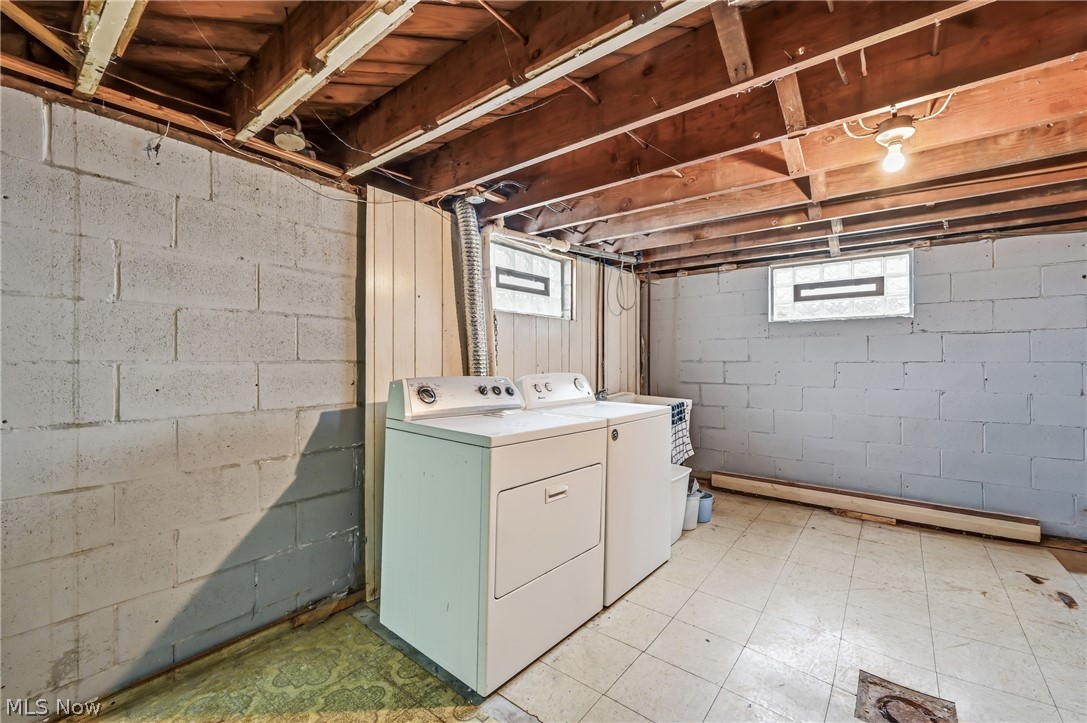 712 Champion Avenue E Warren OH 44483