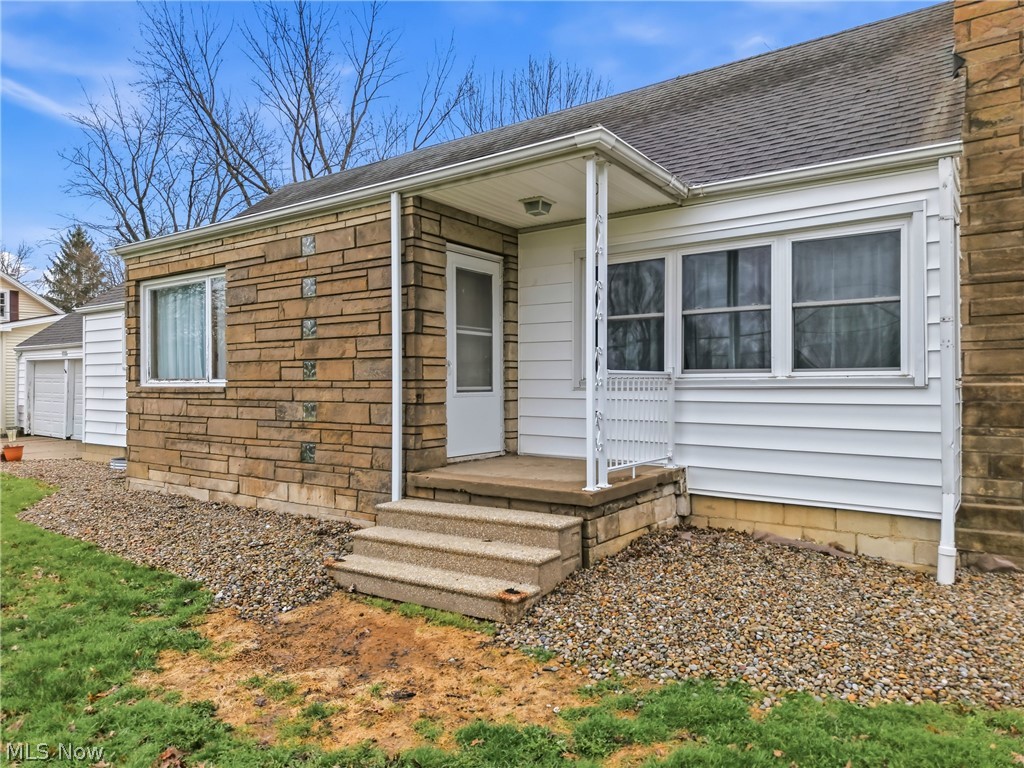 712 Champion Avenue E Warren OH 44483