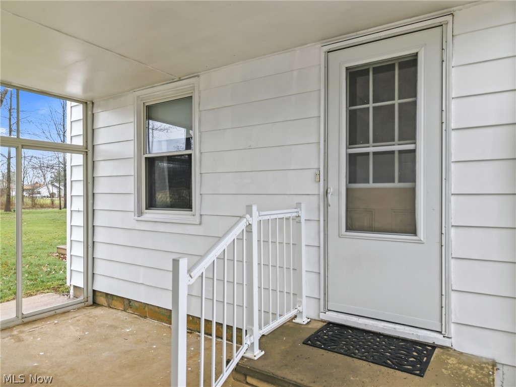 712 Champion Avenue E Warren OH 44483