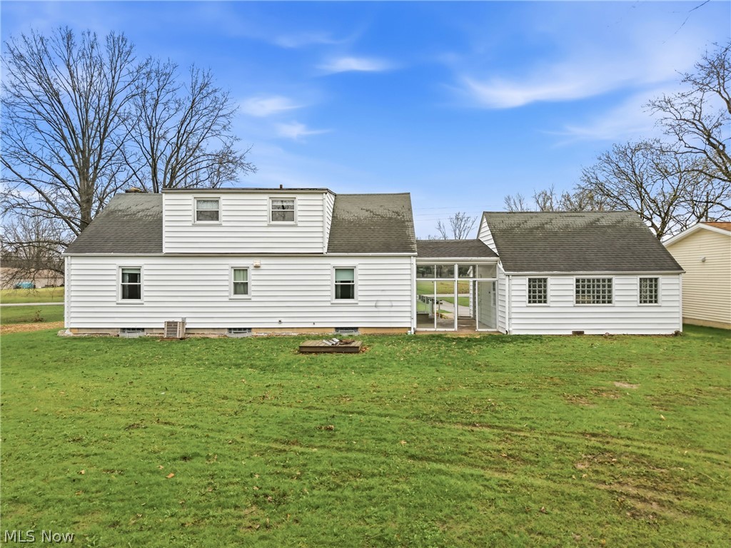 712 Champion Avenue E Warren OH 44483