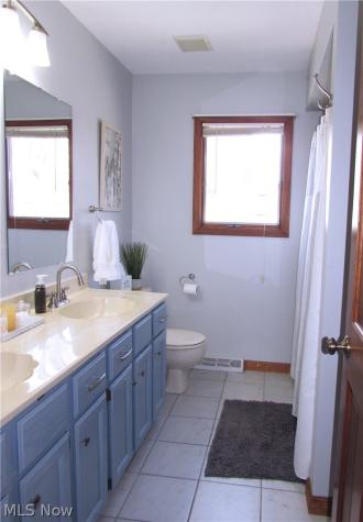 14666 Regency Drive Strongsville OH 44149