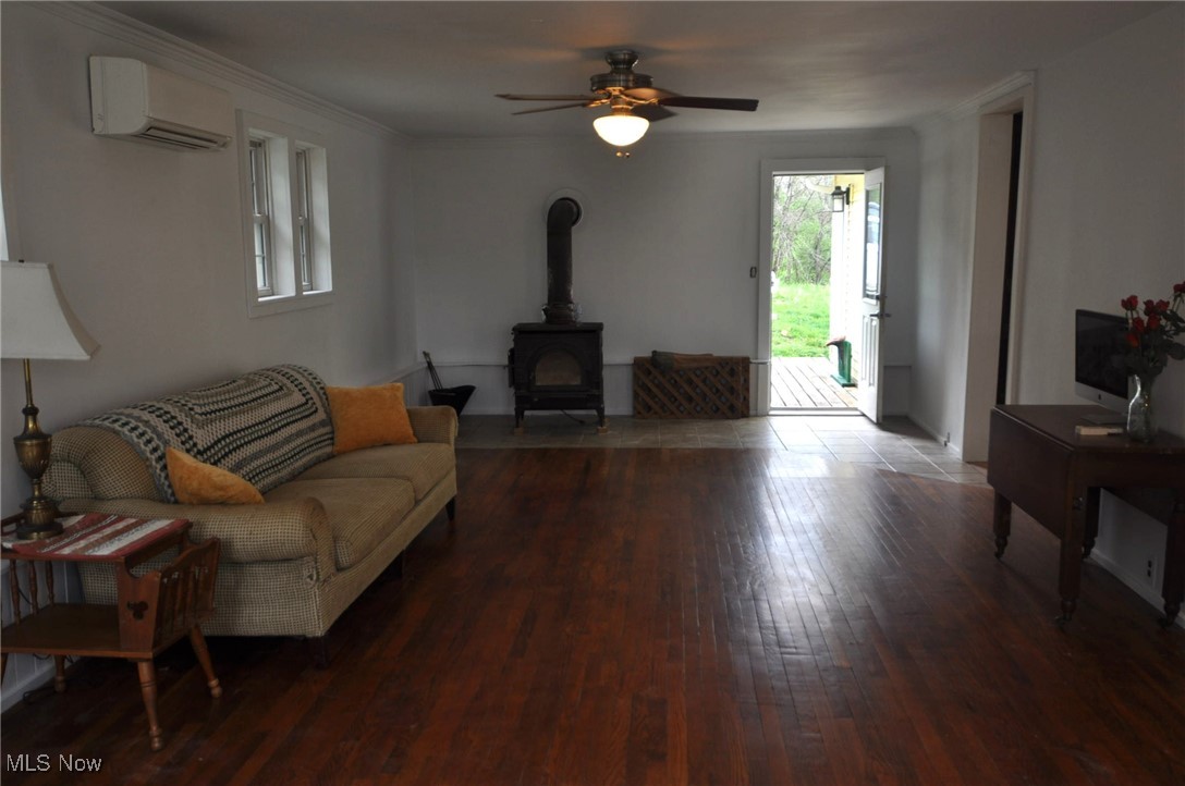 5975 Helaman Lane Mcconnelsville OH 43756