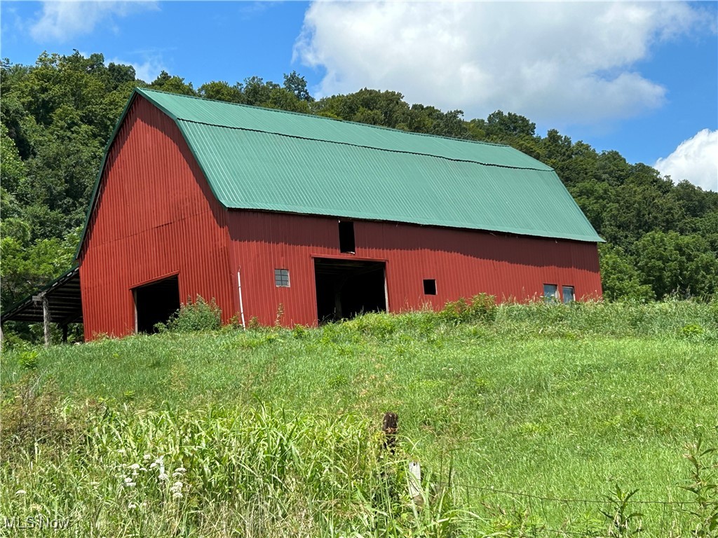 5975 Helaman Lane Mcconnelsville OH 43756