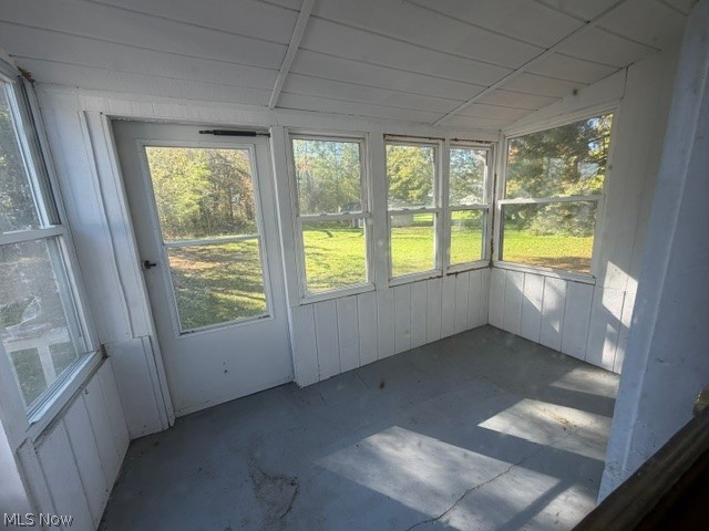 9510 E Center Street Windham OH 44288