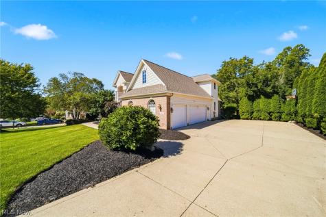 5432 Brook Run Drive Medina OH 44256