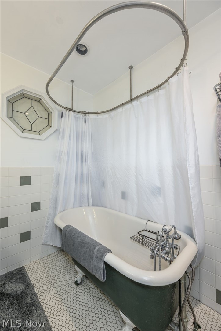 3346 E Fairfax Road Cleveland Heights OH 44118