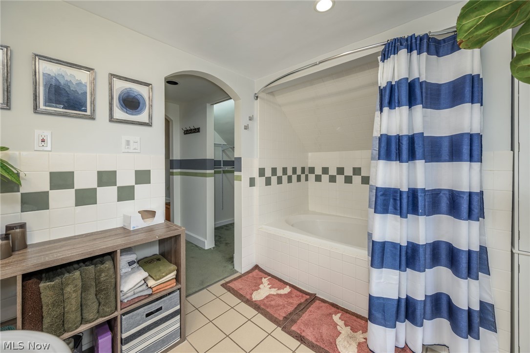 3346 E Fairfax Road Cleveland Heights OH 44118