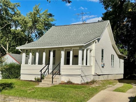 1305 Big Falls Avenue Akron OH 44310