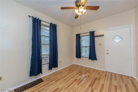 1305 Big Falls Avenue Akron OH 44310