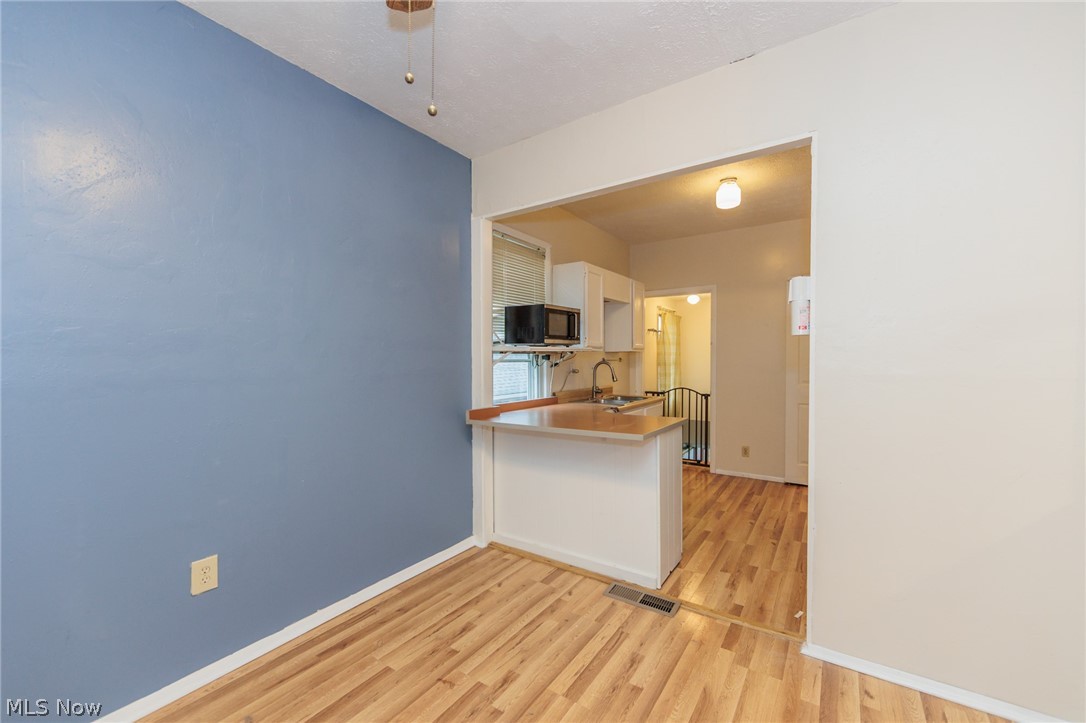 1305 Big Falls Avenue Akron OH 44310