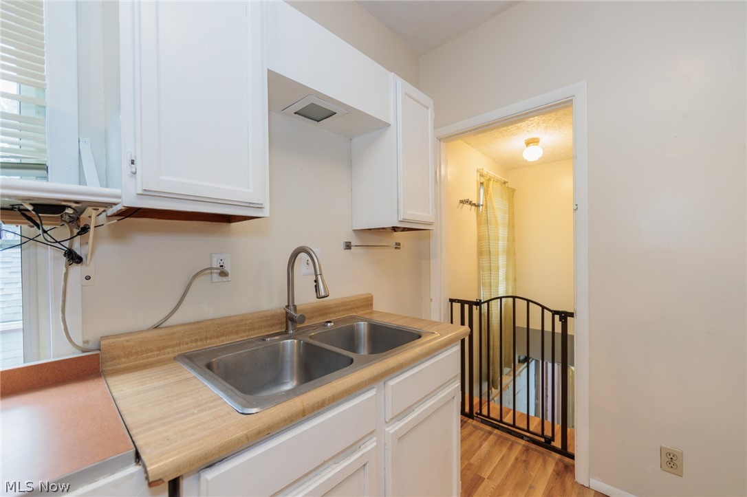1305 Big Falls Avenue Akron OH 44310