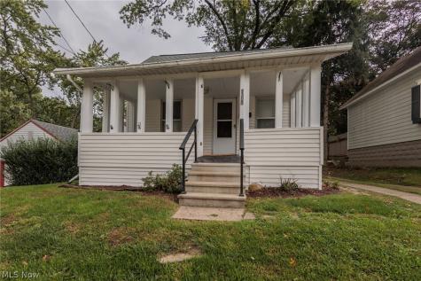 1305 Big Falls Avenue Akron OH 44310
