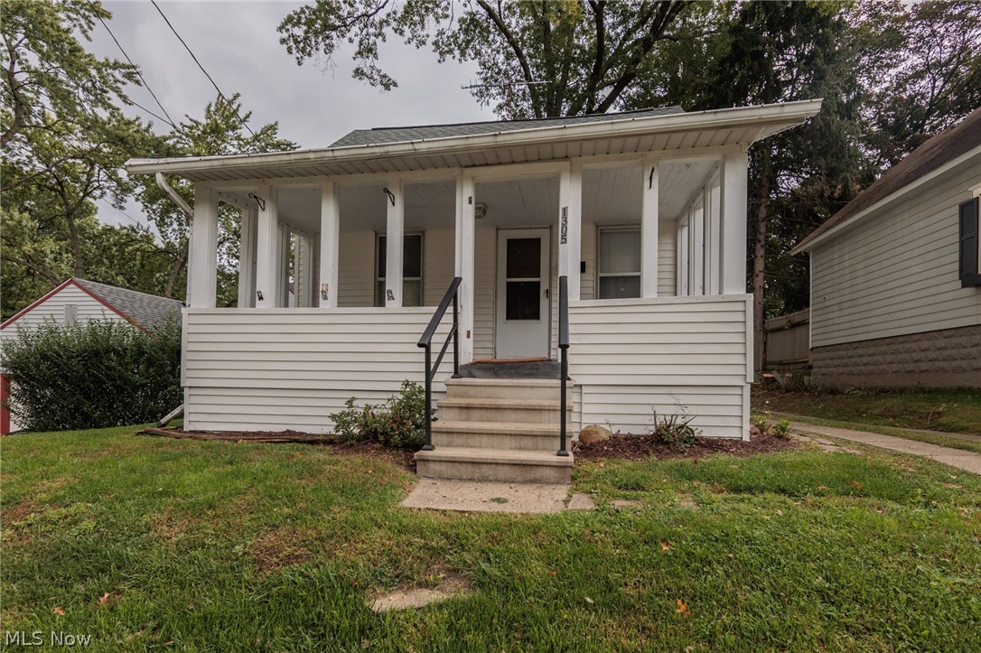 1305 Big Falls Avenue Akron OH 44310
