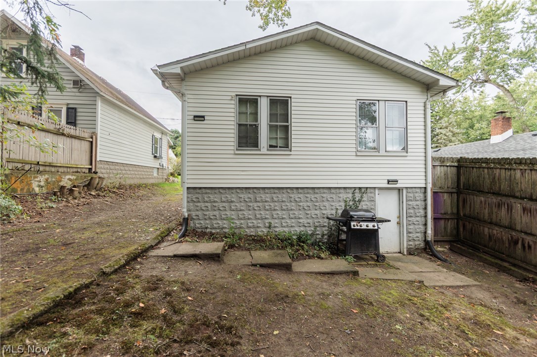 1305 Big Falls Avenue Akron OH 44310