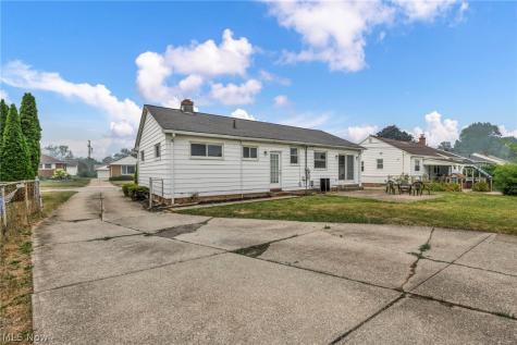 1729 Bellingham Road Mayfield Heights OH 44124