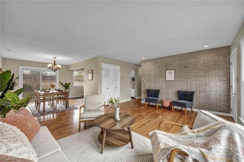 1729 Bellingham Road Mayfield Heights OH 44124