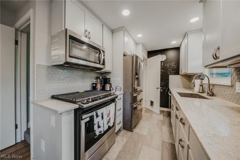 2319 Northview Road Rocky River OH 44116