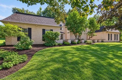 1265 Grenada Drive NE Canton OH 44714