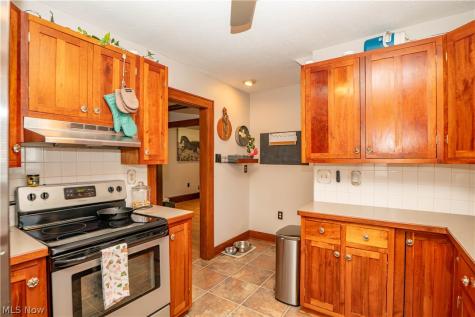 2116 Newton Street Akron OH 44305