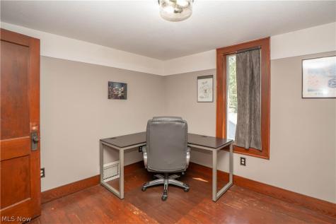 2116 Newton Street Akron OH 44305