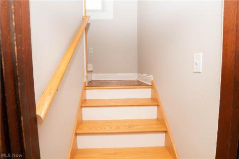 2116 Newton Street Akron OH 44305
