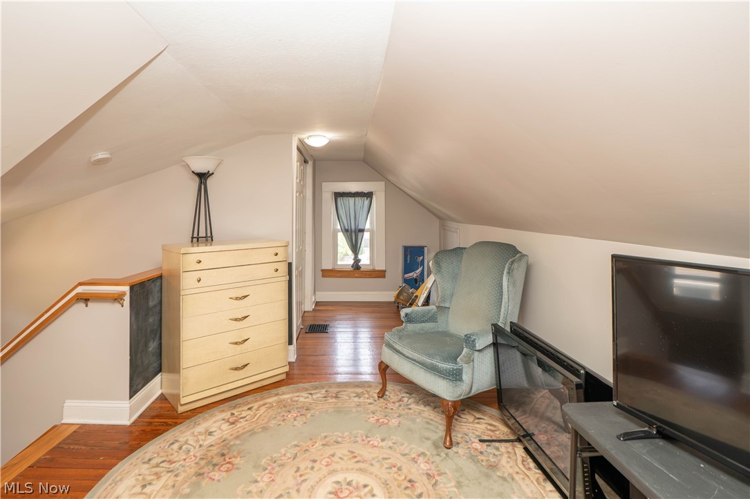 2116 Newton Street Akron OH 44305