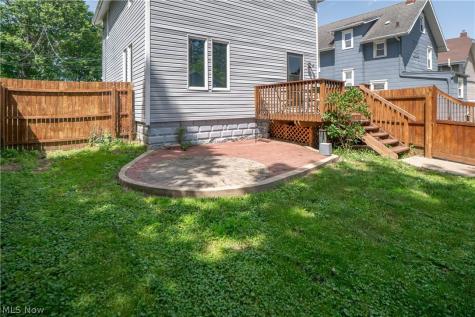 2116 Newton Street Akron OH 44305