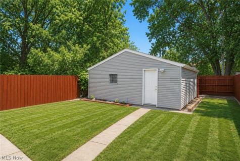2165 W 95th Street Cleveland OH 44102