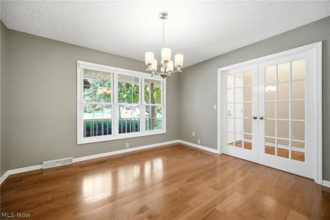 37099 Hunters Trail Avon OH 44011