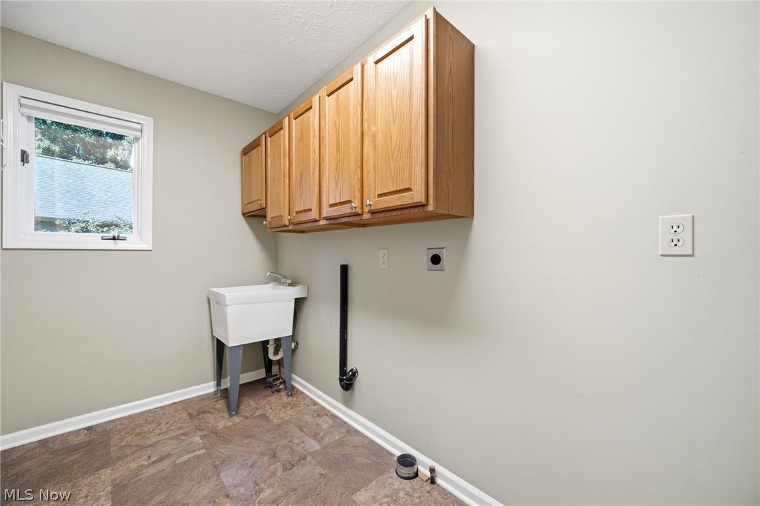 37099 Hunters Trail Avon OH 44011