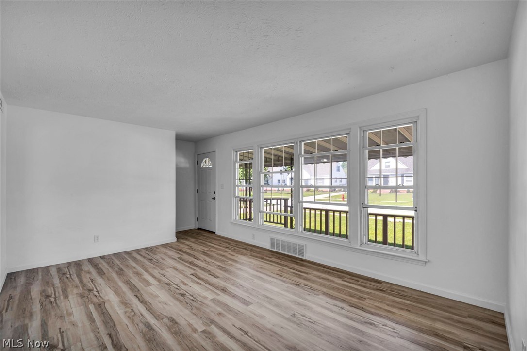 424 E 308th Street Willowick OH 44095