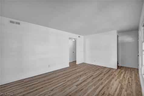 424 E 308th Street Willowick OH 44095