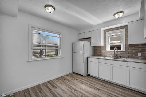 424 E 308th Street Willowick OH 44095