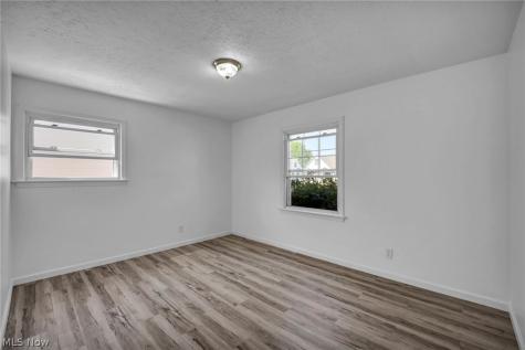 424 E 308th Street Willowick OH 44095