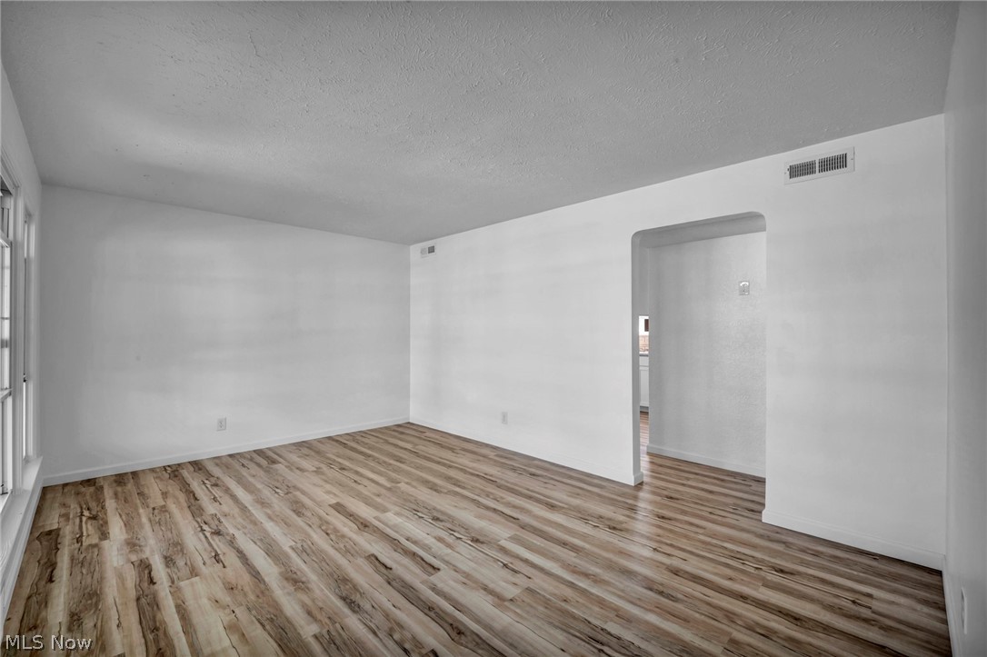 424 E 308th Street Willowick OH 44095