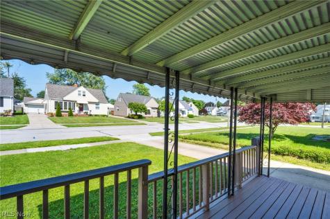 424 E 308th Street Willowick OH 44095