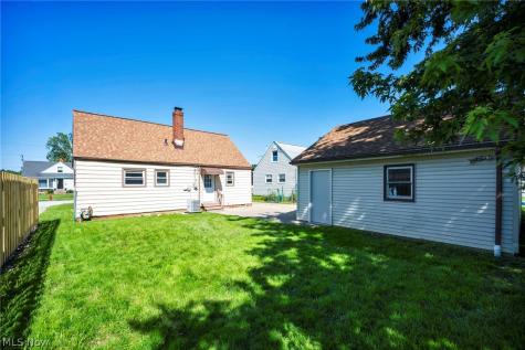 424 E 308th Street Willowick OH 44095