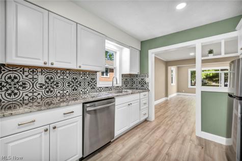 9313 Crestwood Drive Cleveland OH 44130
