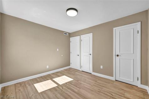 9313 Crestwood Drive Cleveland OH 44130