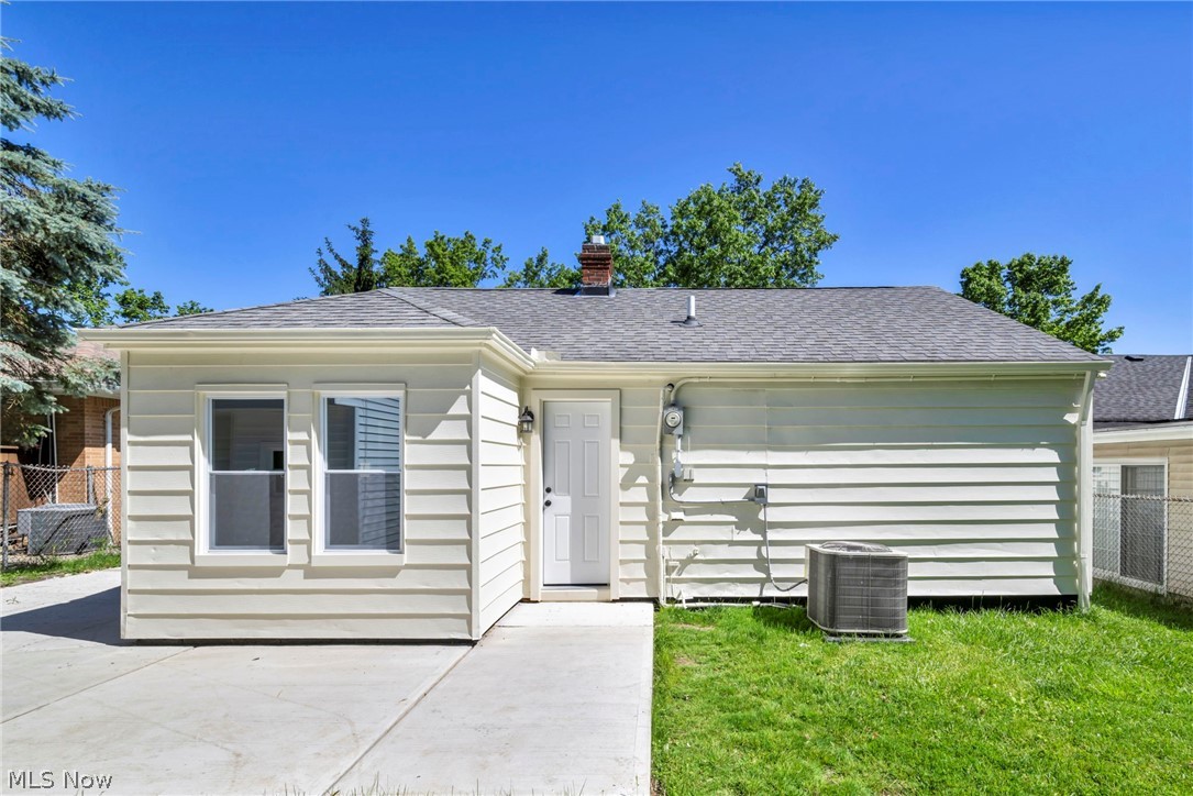 9313 Crestwood Drive Cleveland OH 44130