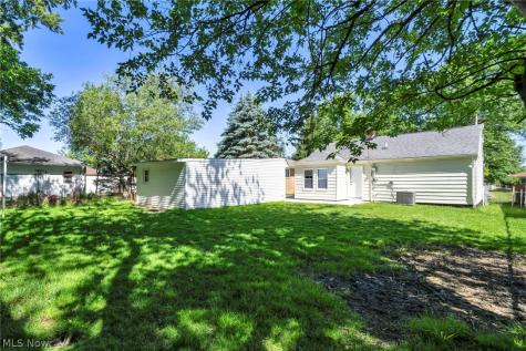 9313 Crestwood Drive Cleveland OH 44130